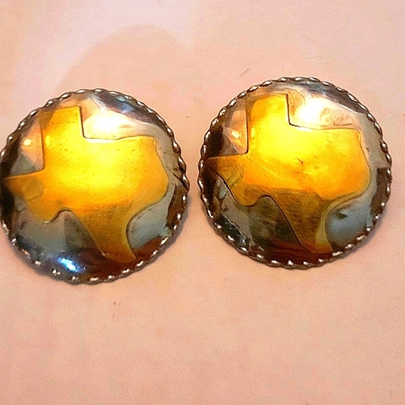 Vintage Jewelry - Earrings Texas shape brass inlay silver plate button 1.5" diameter pierced post